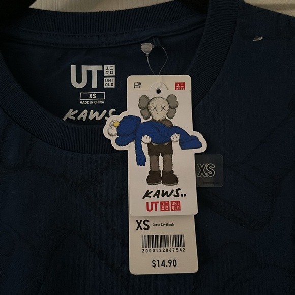 Uniqlo Kaws Shirt - Picture 4 of 4